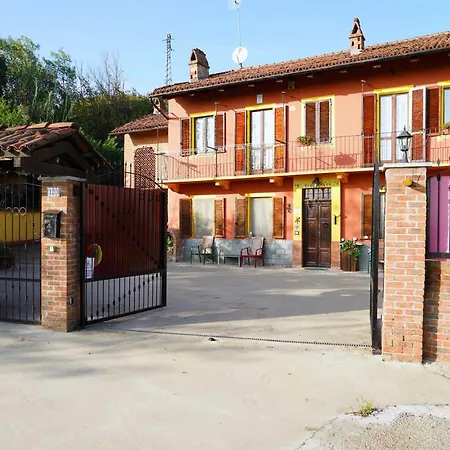 Il Casale Del Roero 펜션 카날레