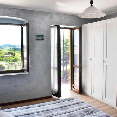 Il Casale Del Roero 펜션