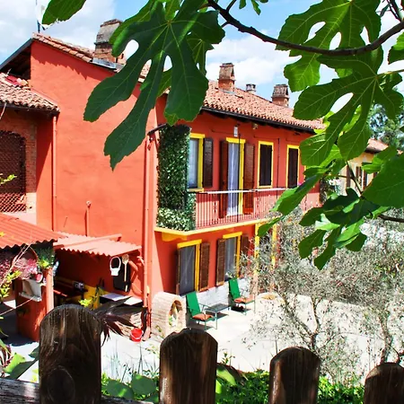 펜션 Il Casale Del Roero 카날레