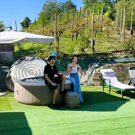 بيت للعطل Il Casale Del Roero كانالي