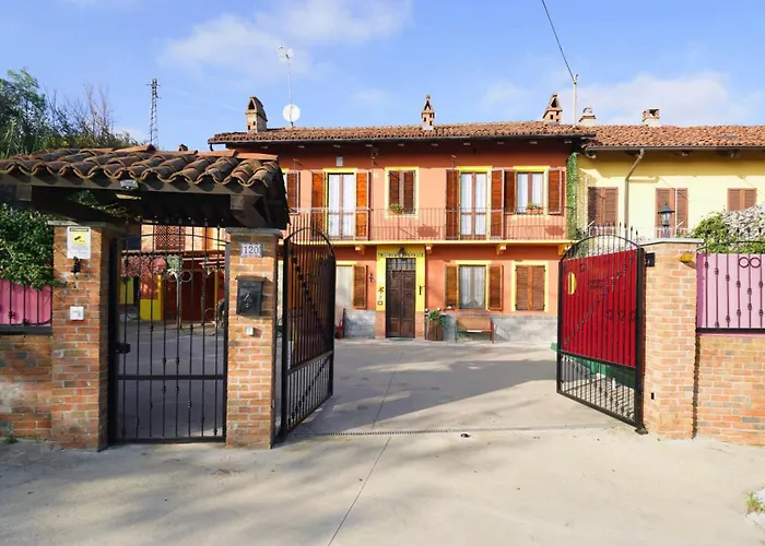 Il Casale Del Roero Tatil Evi Canale